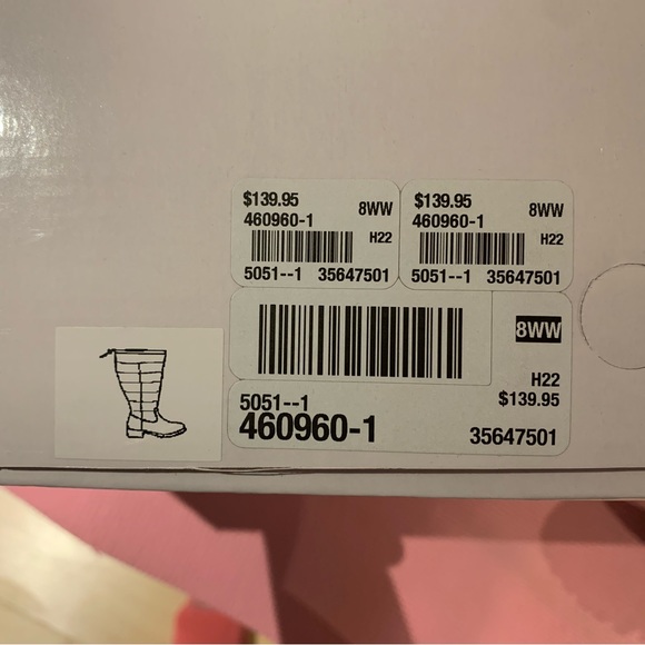 NWT Pennington Wide Width Black Quilted Riding Boots 8WW - Picture 9 of 9